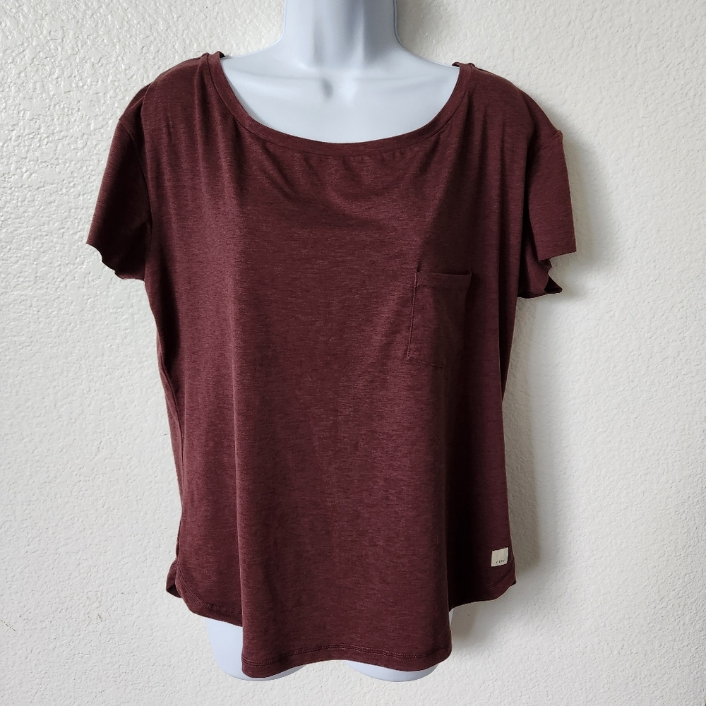 Vuori Burgundy Short Sleeve Tee